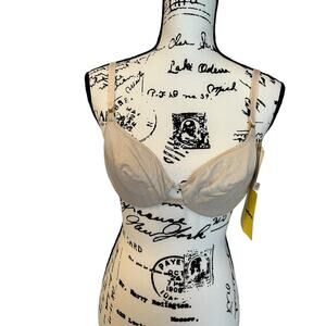 WONDERBRA ~ WOMENS 32C~ Back CLASP STYLE‎ 7310 Gold Underwire BRA Vintage